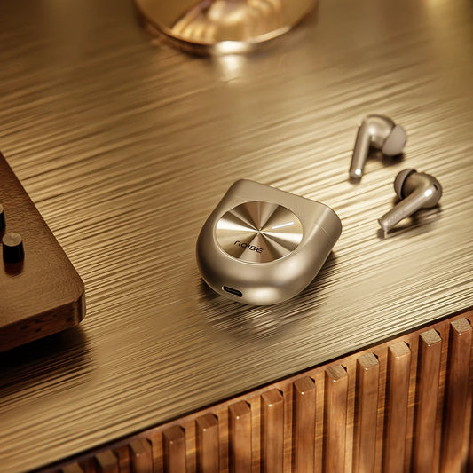 Master Buds Best Quality Long Battery Backup With Deep Bass Crystal Clear sound